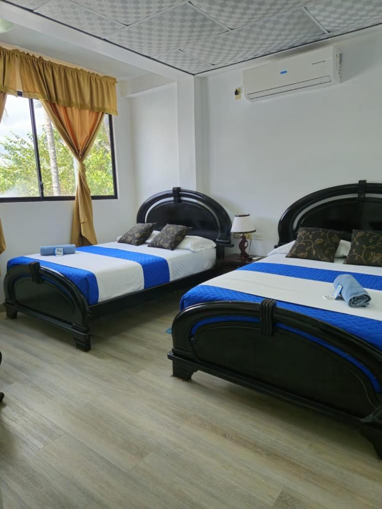 Flightless Cormorant Hotel Пуерто Айора Екстериор снимка