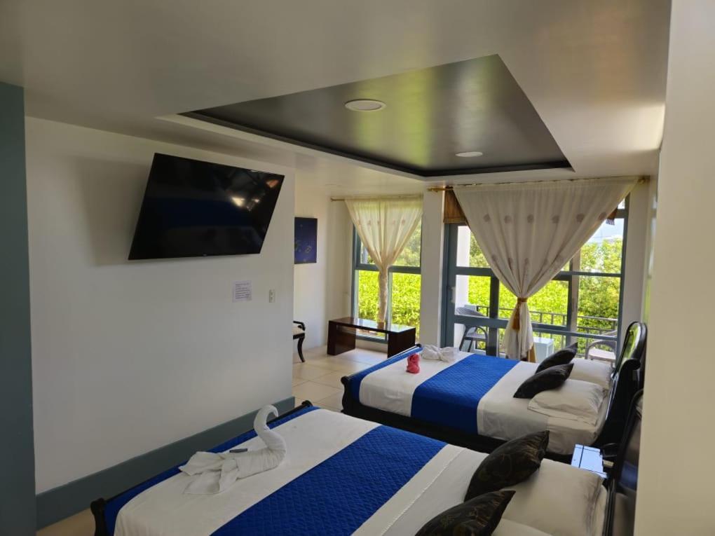 Flightless Cormorant Hotel Пуерто Айора Екстериор снимка