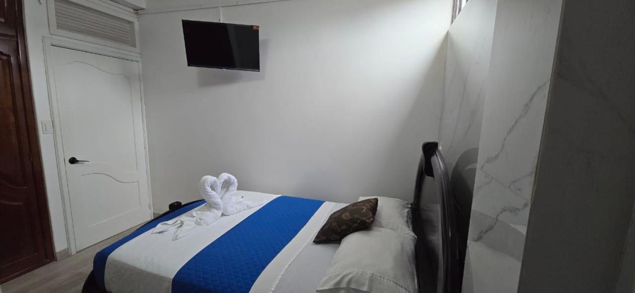 Flightless Cormorant Hotel Пуерто Айора Екстериор снимка